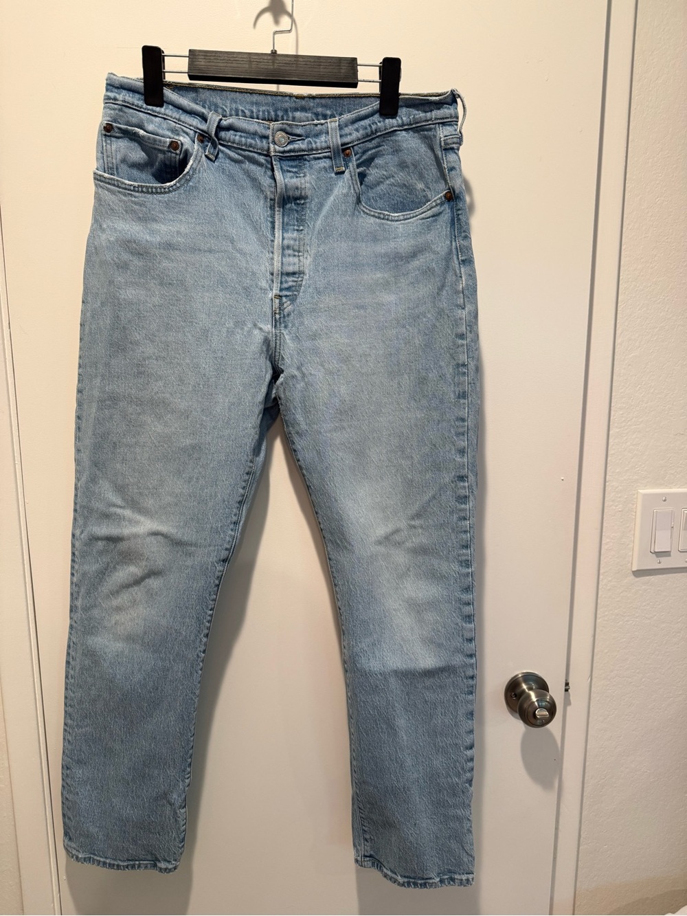 Levi's 501 Vintage Straight Leg Jeans in Light Blue - Picture 6 of 11